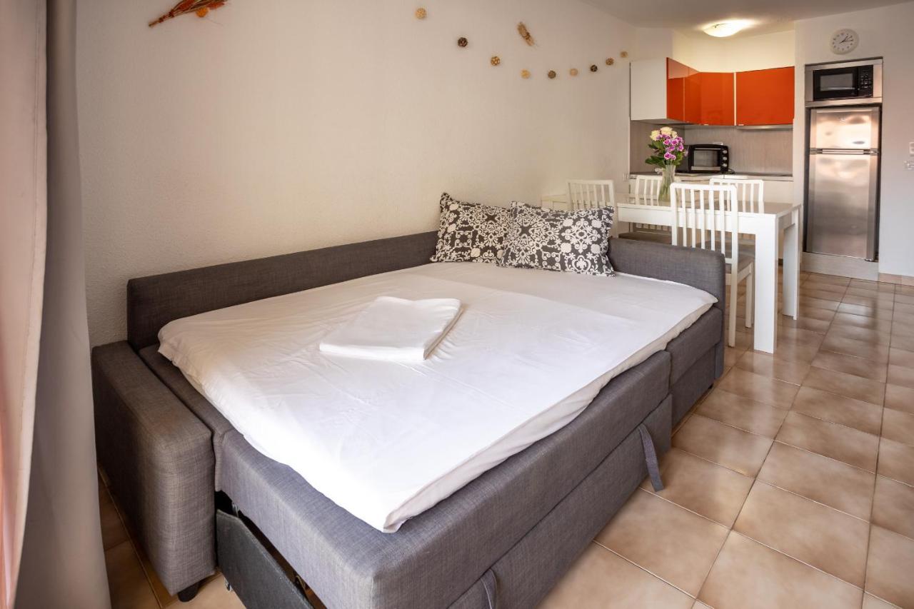 Castle Harbour Phoebe'S Flat Los Cristianos By Lovetenerife Exterior foto